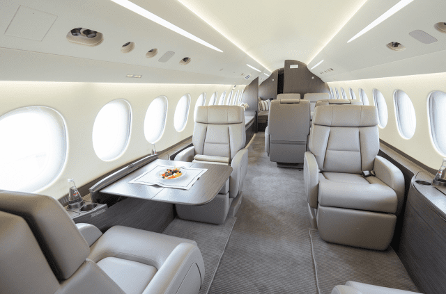 Le Falcon 8X désormais équipé de Starlink